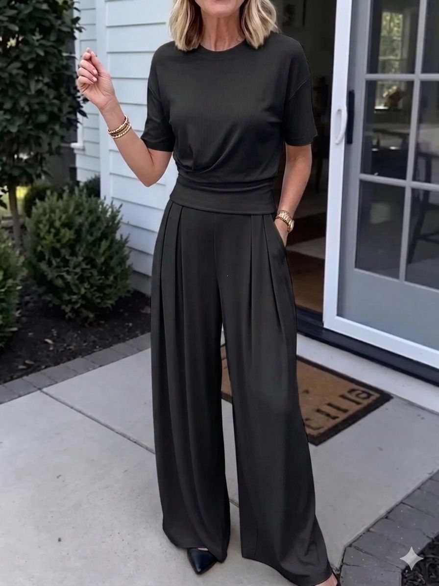 Women's Summer Two-Piece Set Short-Sleeved Loose round Neck T-Shirt And Wide Leg Pants Casual Comfortable Outfit_ecoleips.com