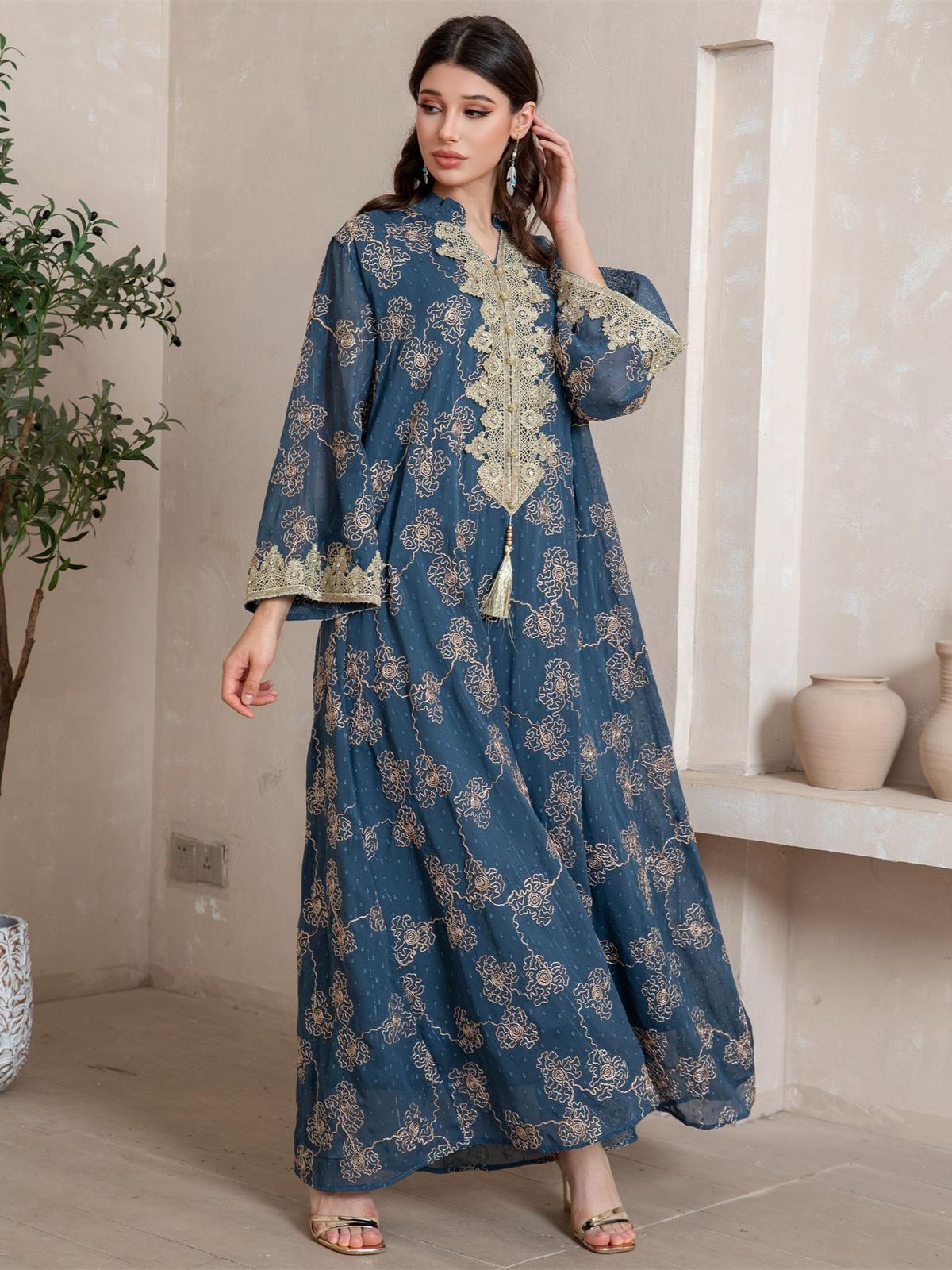 Muslim Dress WomenLuxury Gold-Embroidered Middle Eastern Dress – Elegant Dubai Arabian Robe For Women_ecoleips.com