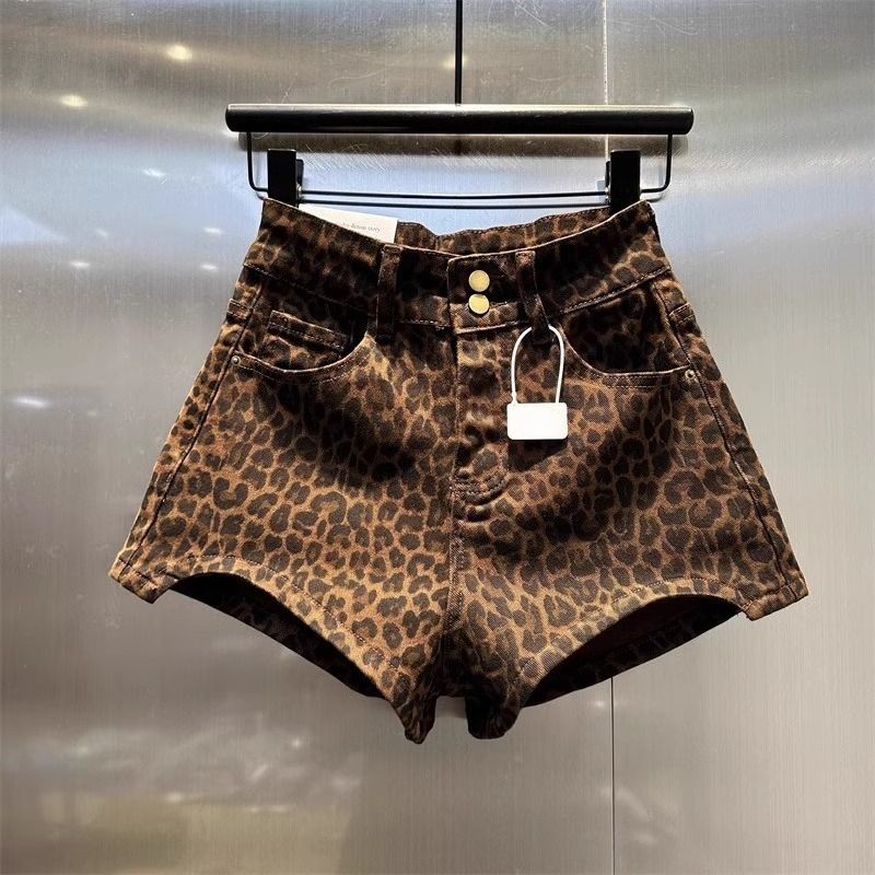 New Leopard Print High Waist Close-fitting Spice Girl Denim Shorts Wide Feet Leaking Thighs Sexy Hot Pants_ecoleips.com