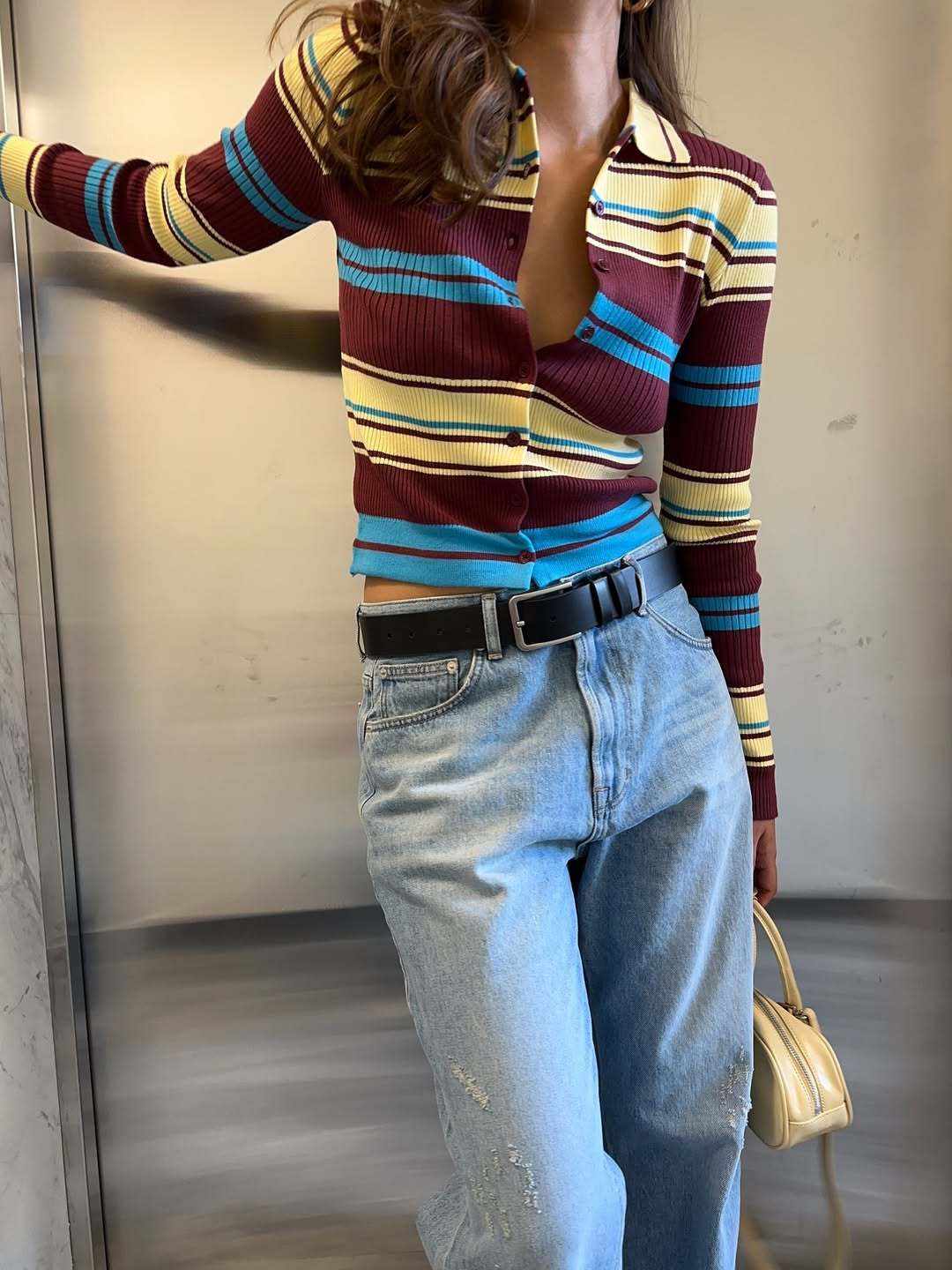 "Women's Striped Cardigan - Long Sleeve Button-Up Knit, Slim Fit Retro Collar, Versatile Fall Layering Piece (Black & White/Beige & Brown)"_ecoleips.com
