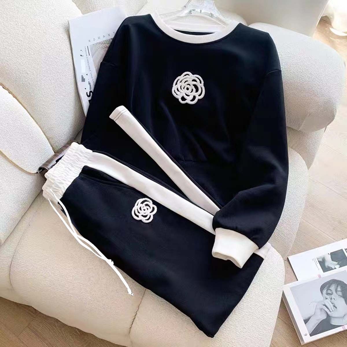 Women's Color-blocked Long-sleeved Round Neck Top And Wide-leg Pants Set Casual Fashion Knitted Two-piece Suit For Sports And Leisure_ecoleips.com