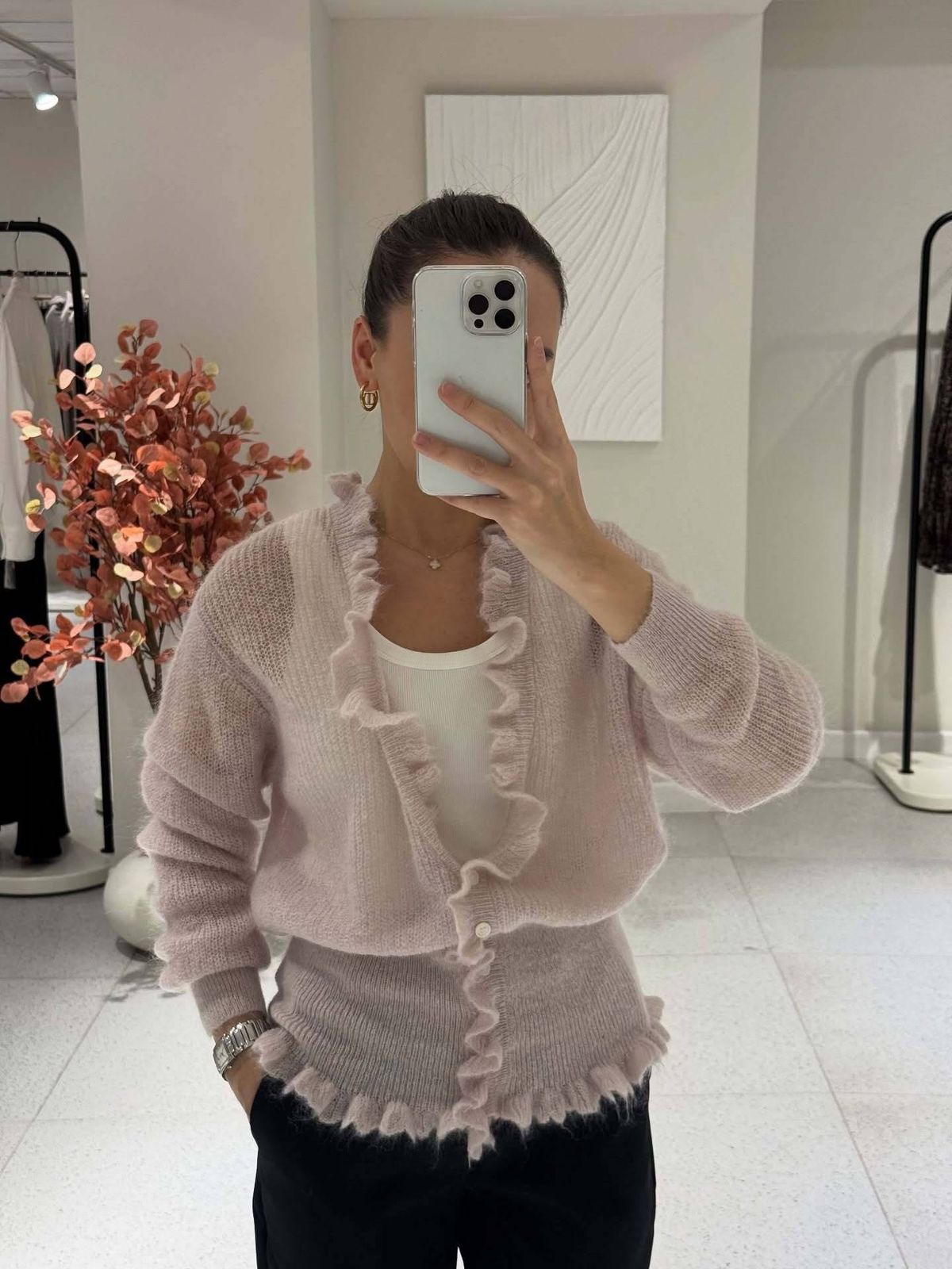 French-Inspired Light-Toned Lace-Trim Knit Cardigan – Oversized Boho Chic Spring Top (Relaxed Fit, Feminine, Elegant Design)_ecoleips.com