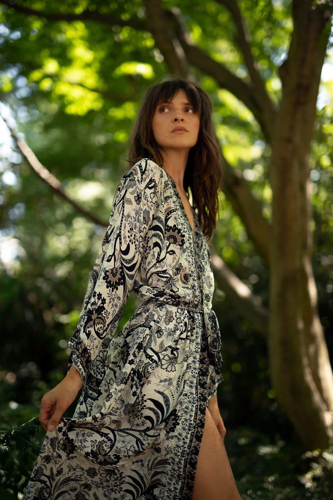 Bohemian Beach Cover-Up - Lightweight 100% Cotton Kimono With Floral Print For Swimwear & Summer (Pink, Blue, Black/White, One Size)_ecoleips.com