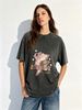 Leopard Print Lightning Bolt Boot Pattern, Retro Western Style Women's T-shirt, Acid-washed Oversized Loose Fit, Perfect For Country Music Festivals._ecoleips.com