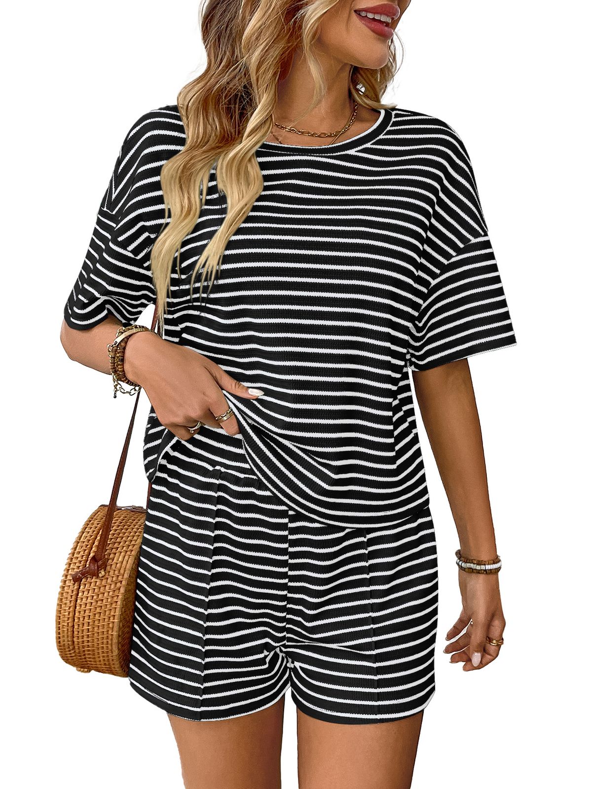 European And American Style Women's Knitted Striped Fashion Casual Shorts Sports Suit Summer New Arrivals Cross Border Clothing for Women_ecoleips.com