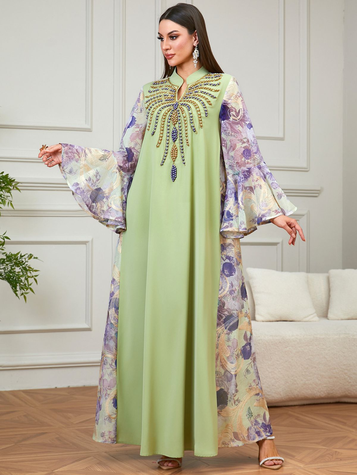 Elegant Women's Beaded Embroidery Dress V Neck Flared Sleeves Long Robe European American Style Fashion Muslim Abaya_ecoleips.com