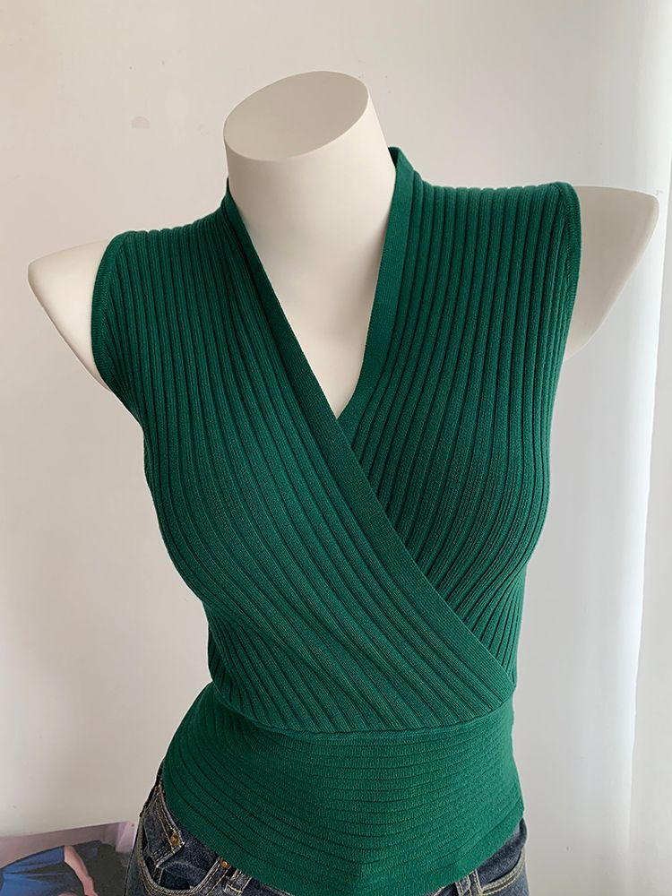 Korean Style Women's Vest Crossover V Neck Asymmetrical Sleeveless Knitted Short Top for Mature Sophisticated Fashion_ecoleips.com