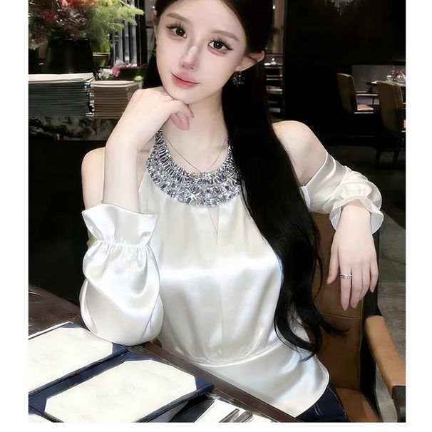French-style Heavy-duty Rhinestone-embellished Patchwork Hollow-out Halter-neck Blouse, Elegant And Sophisticated,_ecoleips.com