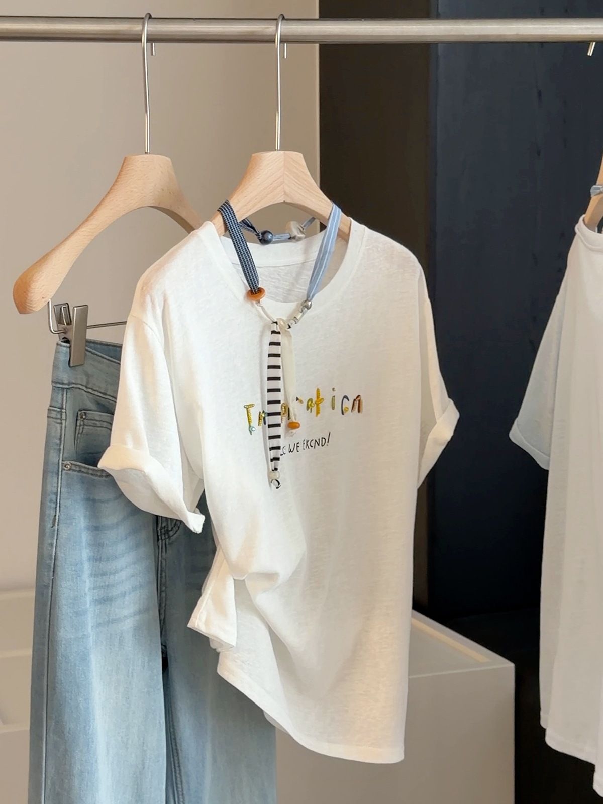 Korean Style Women's Short Sleeve T-Shirt Beaded 3D Letters round Neck Summer Loose Casual Fashion Simple Versatile Slimming Top_ecoleips.com