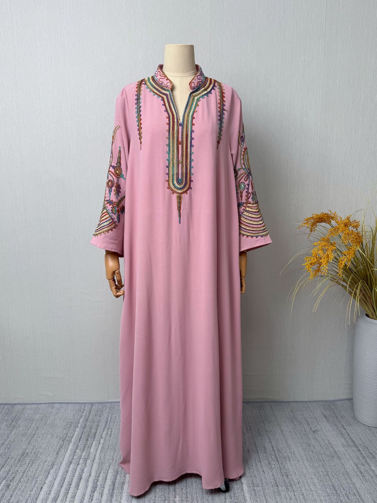 Women's Clothing Modest Abaya Dress Exquisite Muslim Embroidered Kaftan Dress – Elegant Jalabiya Robe With Traditional Embroidery_ecoleips.com