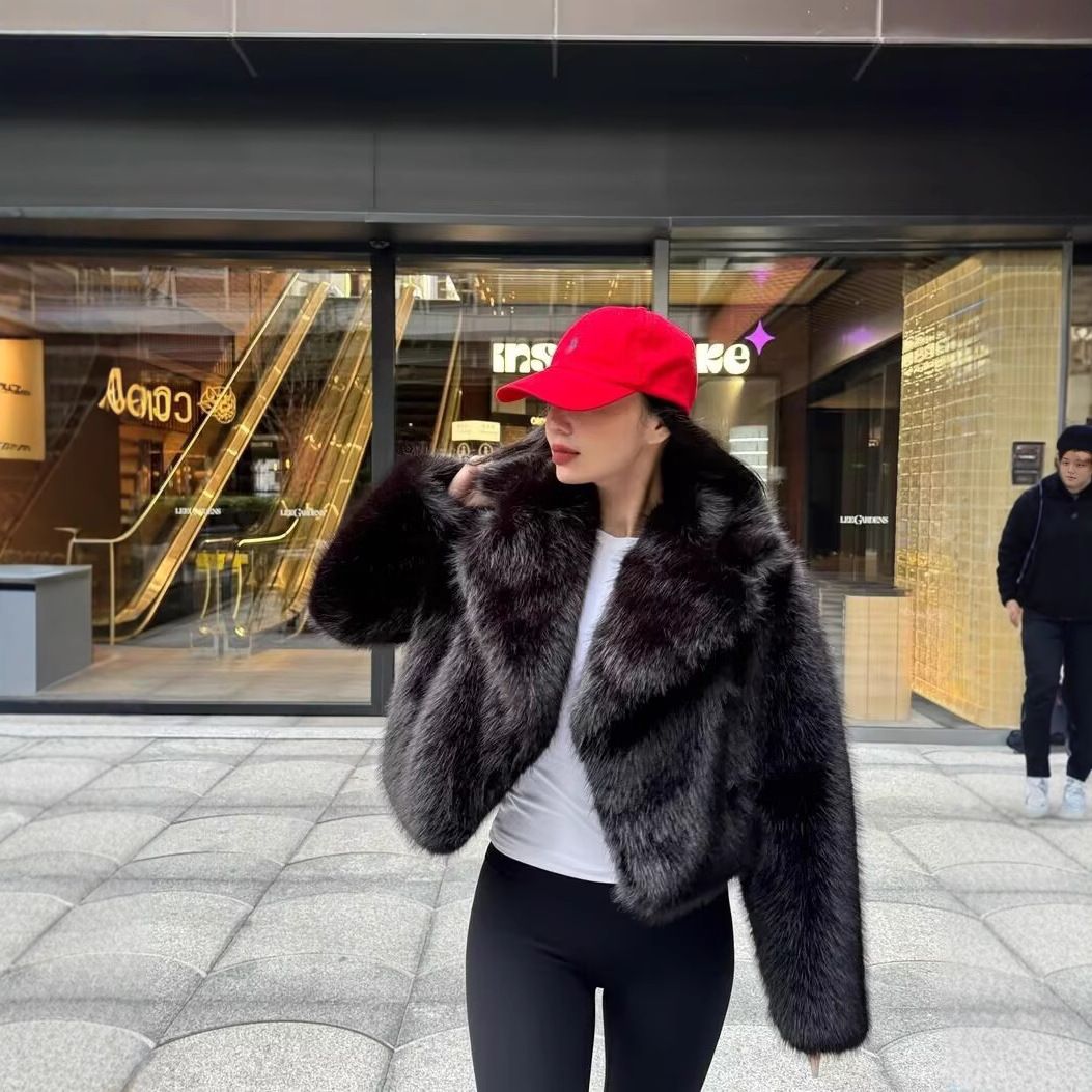 Kardashian-Inspired Faux Fur Coat Women - Short Plush Jacket With Fox Collar, Black & Brown, S/M_ecoleips.com