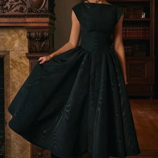 Spring Summer Women's Casual round Neck Sleeveless Slim High Waist Dress Comfortable European American Style Cross Border Fashion_ecoleips.com