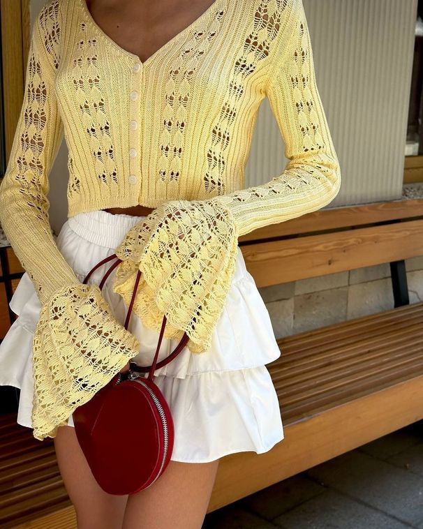 Women's Clothing Hot Girl Hollow Knitted Cardigan Women's Clothing New Solid Color Long Sleeve V Neck Solid Color Short Knitted Top_ecoleips.com