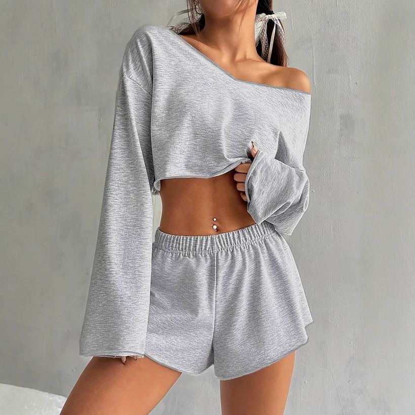 2026 New European And American Women's Clothing Loose V-neck Long-sleeved High-waisted Shorts Casual Two-piece Set_ecoleips.com