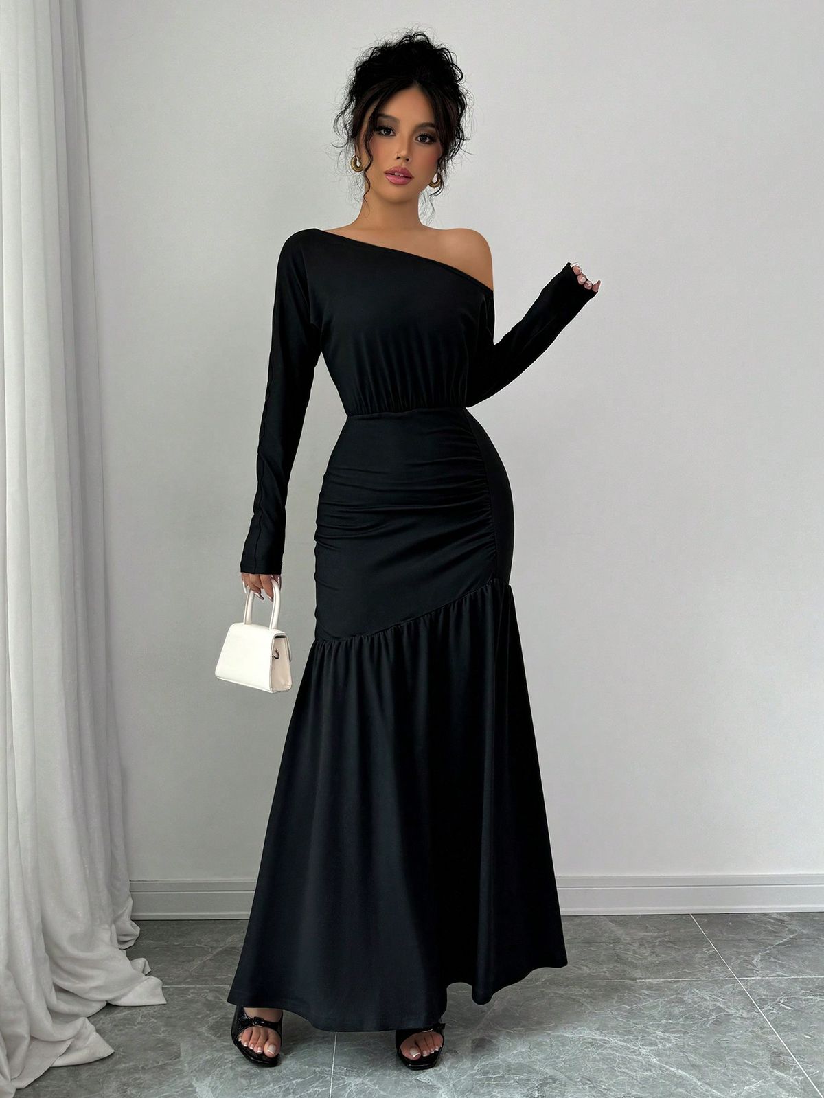 Women's Clothing One Shoulder Sexy Pleated Dress Autumn And Winter High Cooling A Skirt_ecoleips.com