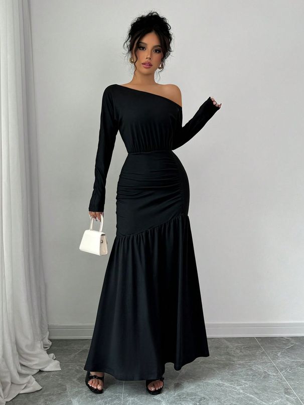 Women's Clothing One Shoulder Sexy Pleated Dress Autumn And Winter High Cooling A Skirt_ecoleips.com