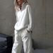 2026 New Spring Women's Clothing European American Fashion Casual Loose Versatile Solid Color Long Sleeve Sweatshirt And_ecoleips.com