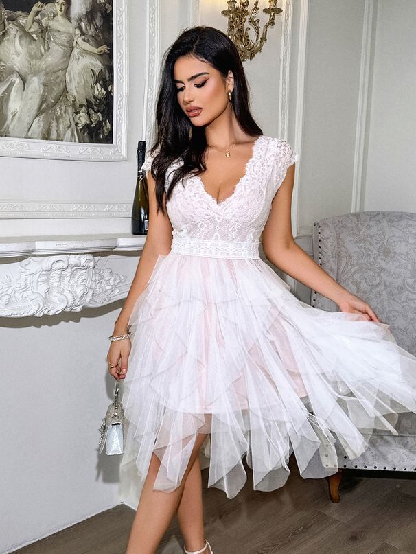 Elegant Lace Trim Knit Maxi Dress With V-Neck & Flounce Hem - Women's Flowy High Waist Dress For Office & Evening_ecoleips.com