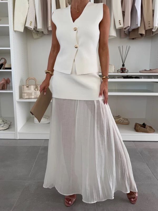 Women's Clothing Gold Button Knitted Vest Skirt Fashion Suit_ecoleips.com