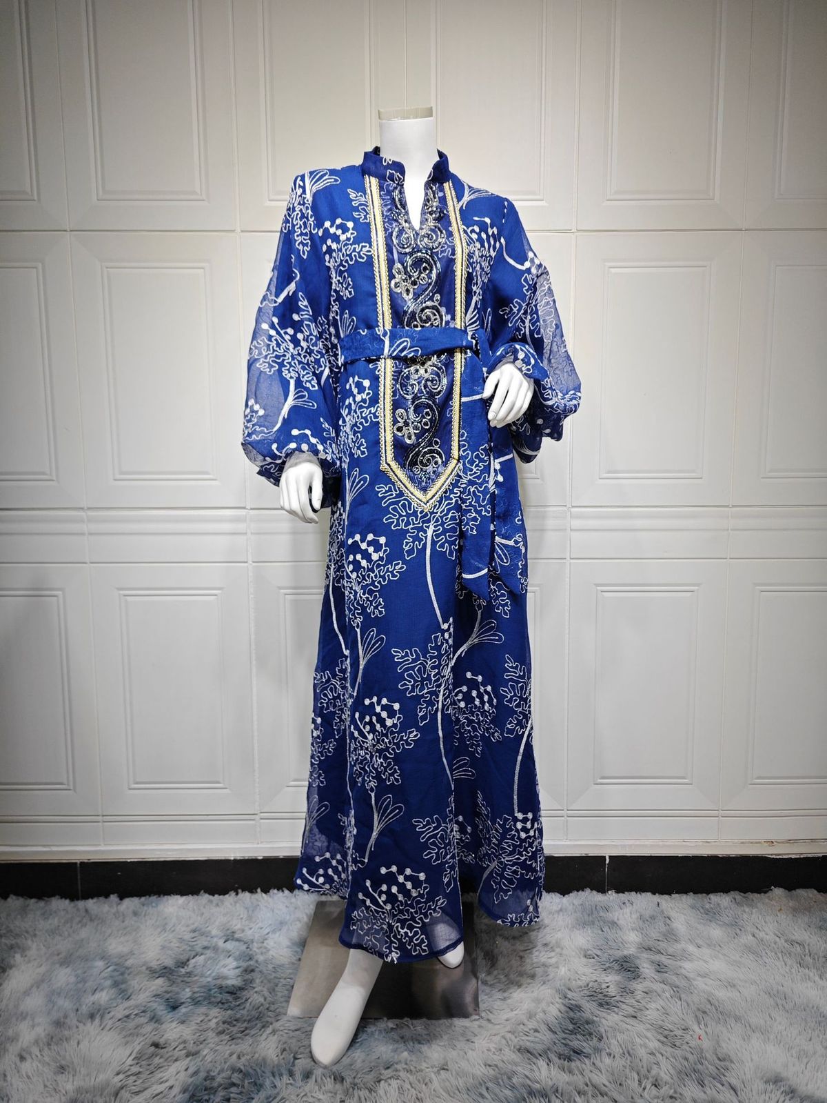Elegant Jalabiya Dress With Belt – Modest Muslim Long Sleeve Maxi Dress For Banquets & Home Wear – Flowing Abaya With Lantern Sleeves_ecoleips.com