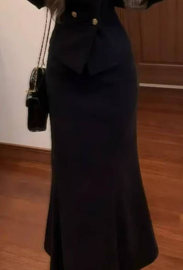 Luxury Two-Piece Set – Elegant Korean-Style Blazer & Skirt Outfit For Women (S/M/L/XL, Black)_ecoleips.com