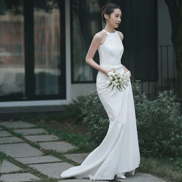 Halter-neck Light Wedding Dress Brides, White Satin Simple Fishtail Gown With A Train, Suitable For Travel Photography_ecoleips.com