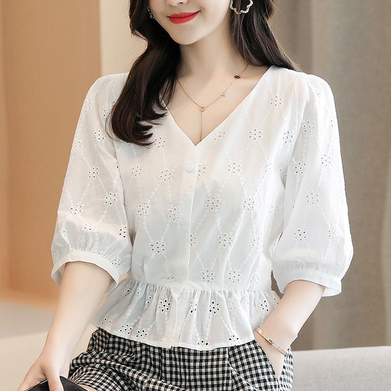 K Embroidered Blank Shirt, Women's Five Quarter Sleeved Short Top, V-neck Shirt_ecoleips.com