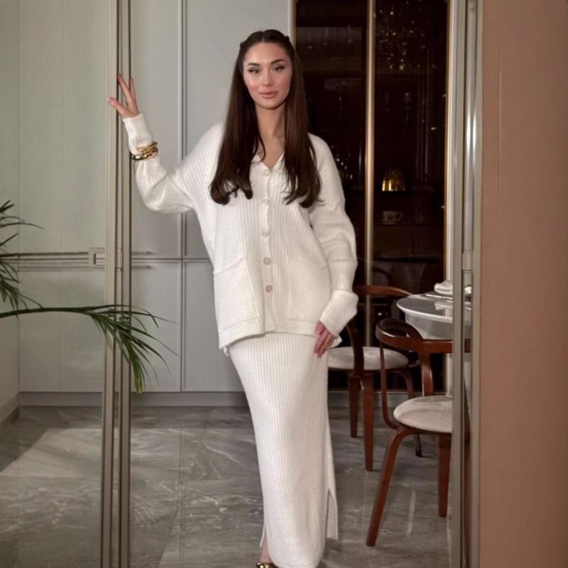 Women's V-Neck Knit Sweater & A-Line Skirt Set - Long Sleeve Button Front Cardigan With Belt Detail, Fall Casual Outfit (White, Coffee)_ecoleips.com