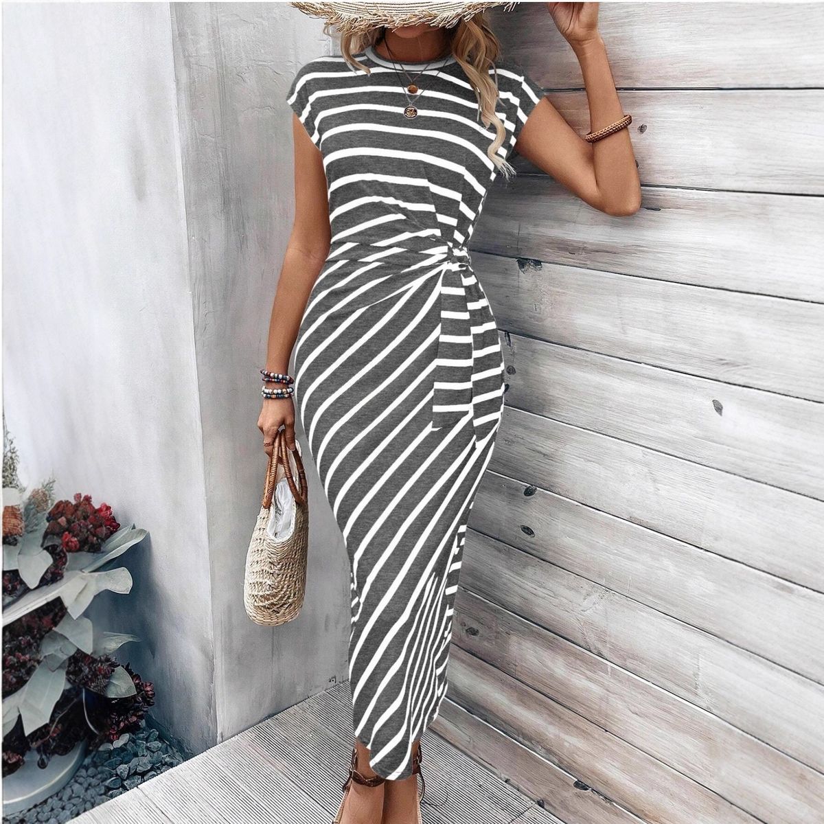 Women's Long Sleeveless Belted Tunic Dress, Striped Round Neck Casual Maxi Dress For Daily Wear_ecoleips.com