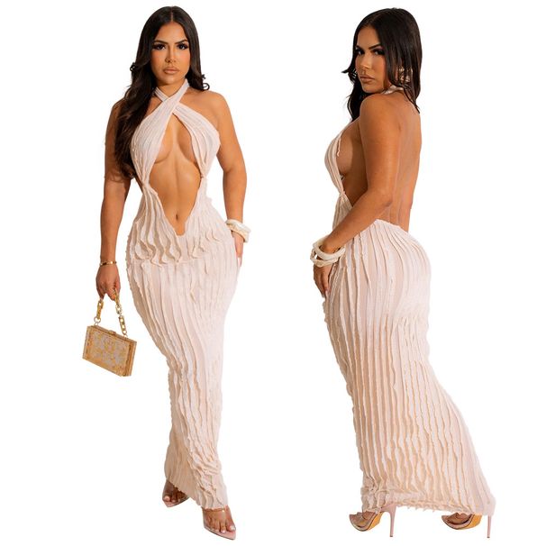 model, halter neck, backless sexy V-neck dress, long skirt, fashionable women's clothing_ecoleips.com