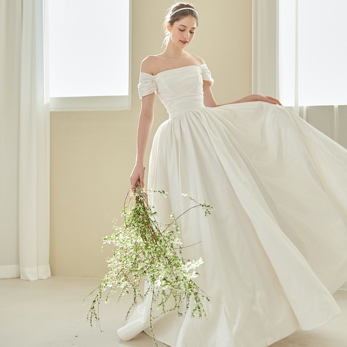 Women's Clothing Retro One Shoulder Simple Engagement Registration Dress Travel Photography Petite Bride Gown_ecoleips.com
