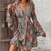 2025 European American Cross-border Autumn And Winter New Fashion Elegant Women's Printed V-neck Bell-sleeve Dress_ecoleips.com