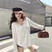 Leather-Embroidered V-Neck Long-Sleeve Knit Tee For Women, Autumn Loose Fit With German Fleece Fabric, Mid-Length White_ecoleips.com