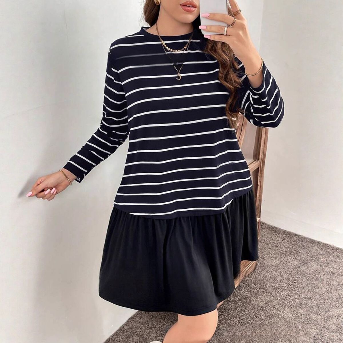 Plus Size Casual Dress With Stripe Contrast Long Sleeve Round Neck Midi Dress For Women_ecoleips.com