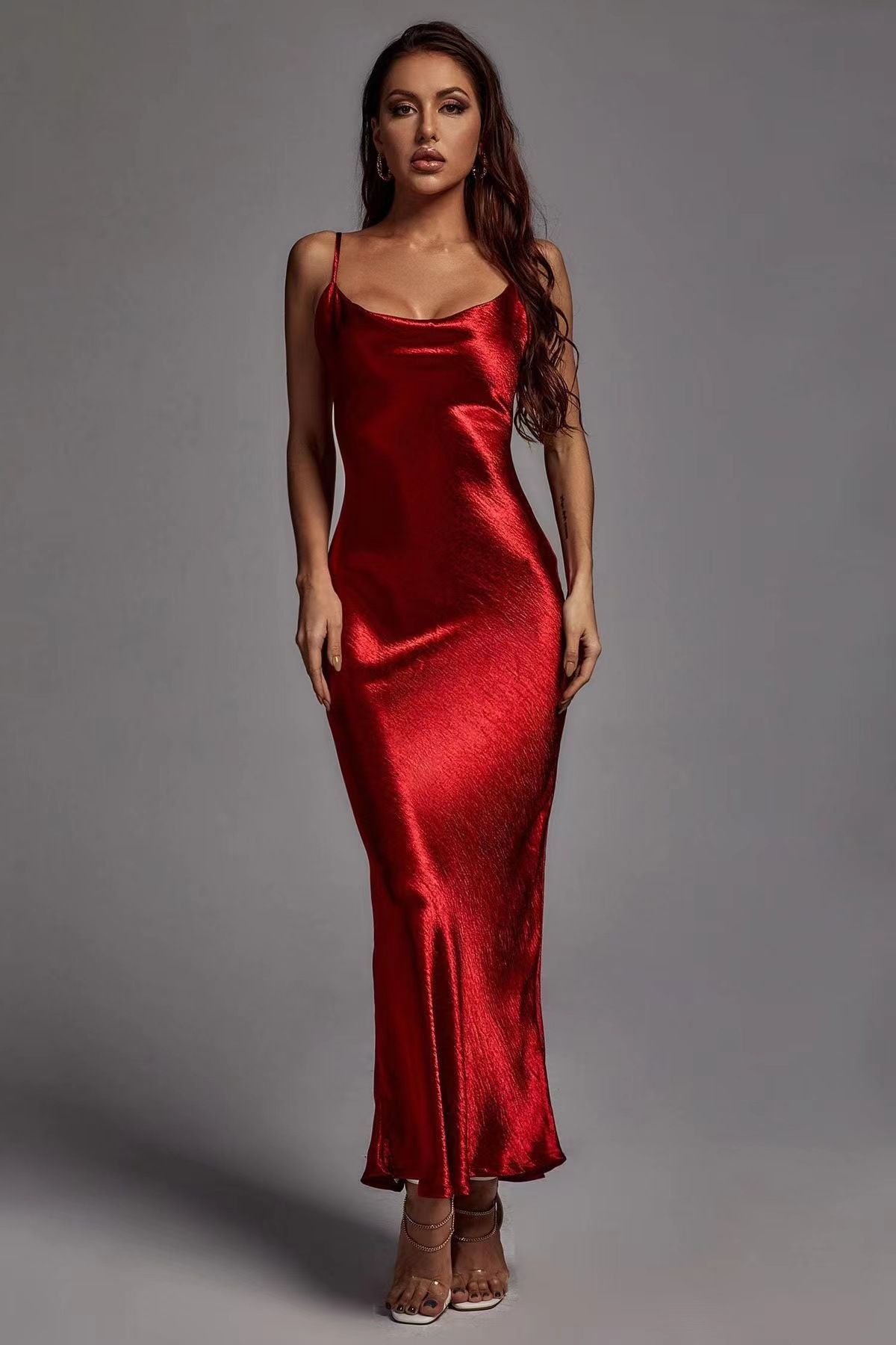 Women's suspenders and leaky back sexy dresses slim fashion long skirts_ecoleips.com