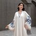 Modest Abaya Dress Muslim Women's Elegant V-Neck Embroidered Abaya With Tassels Fashionable Polyester Arabian Dress Middle East Style Robe_ecoleips.com