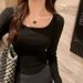 Women's Autumn/Winter Short-Sleeved T-Shirt With Straight Shoulders And Arc-Shaped Hem, Square Collar, Fitted Base Layer_ecoleips.com