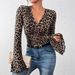 European And American Cross-border 2026 New Leopard Print Layered V-neck Bell Sleeve Slim-fit Sexy Knitted T-shirt Top_ecoleips.com