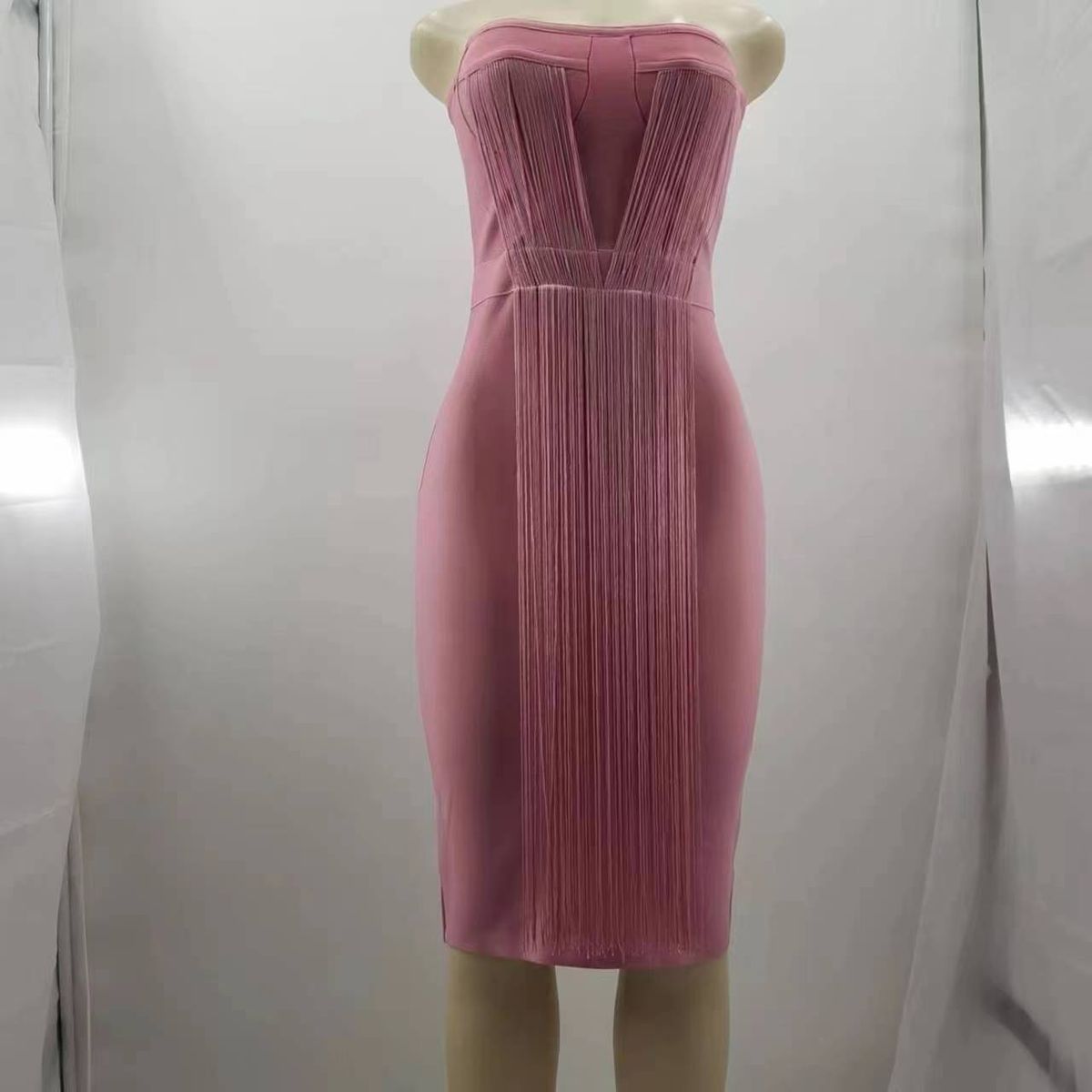 New Exterior Style Elegant And Sexy Strapless Sleeveless Fringe Over Knee Bandage Dress For Women_ecoleips.com