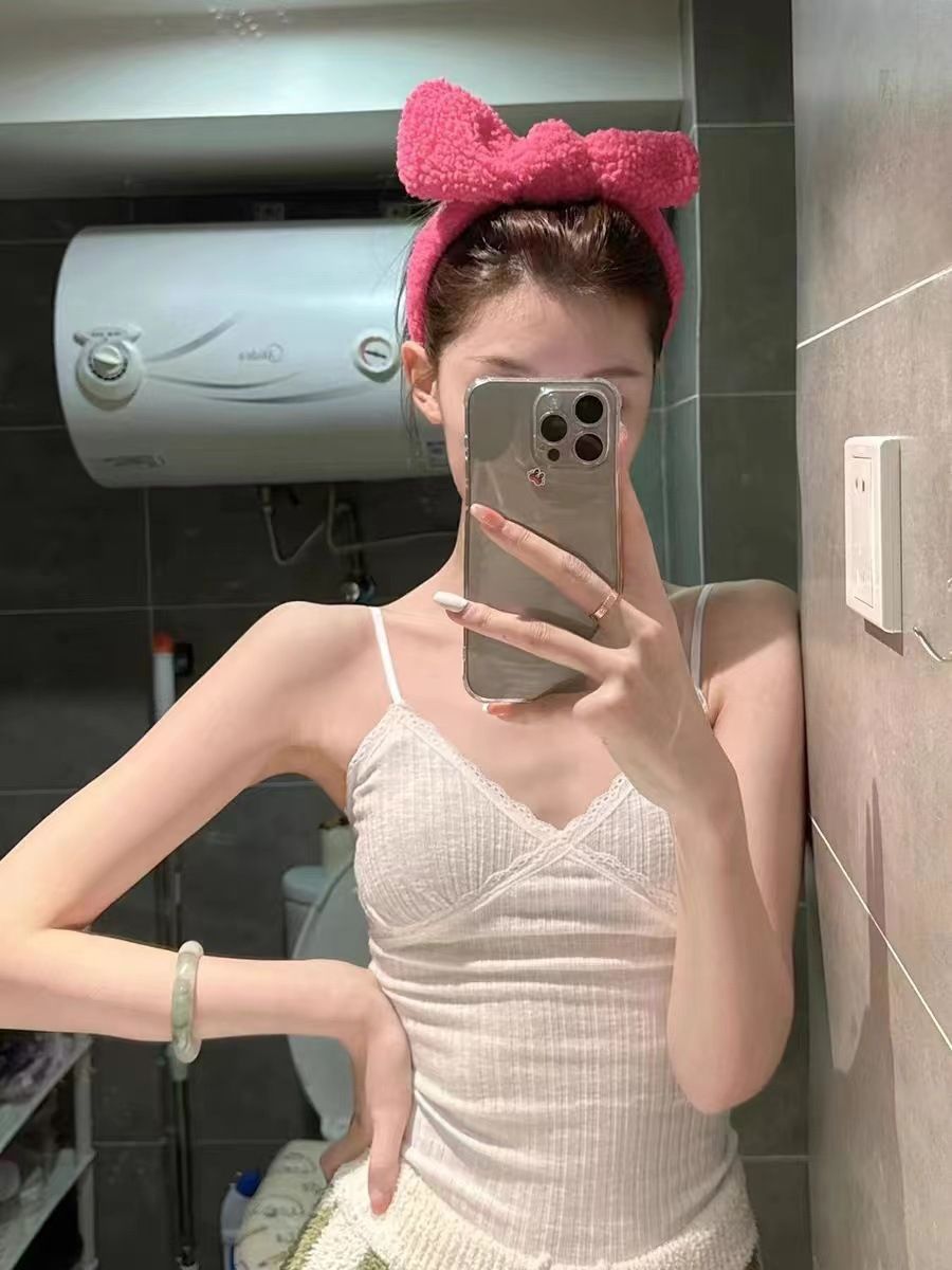 Purely Alluring Lace-trimmed Camisole With Chest Pads, Summer Slimming Outerwear, And Beautiful Back Design, Sweet Base_ecoleips.com