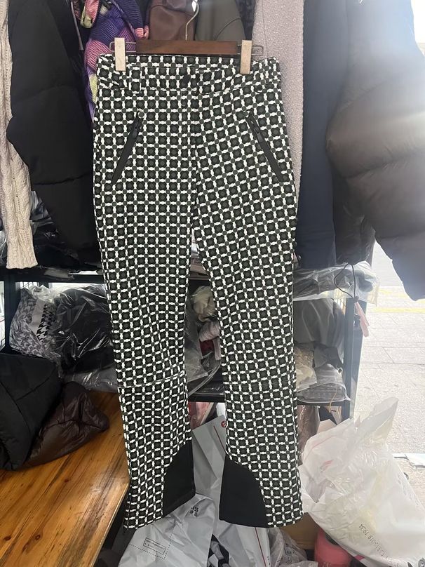 Women's Ski Suit Set – Insulated Hooded Puffer Jacket & Belted High-Waist Pants For Winter Warmth & Style_ecoleips.com