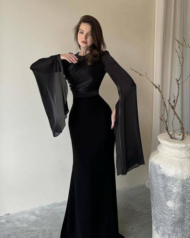 Elegant Luxury Round Neck Batwing Sleeve Sexy Bodycon Evening Gown_ecoleips.com