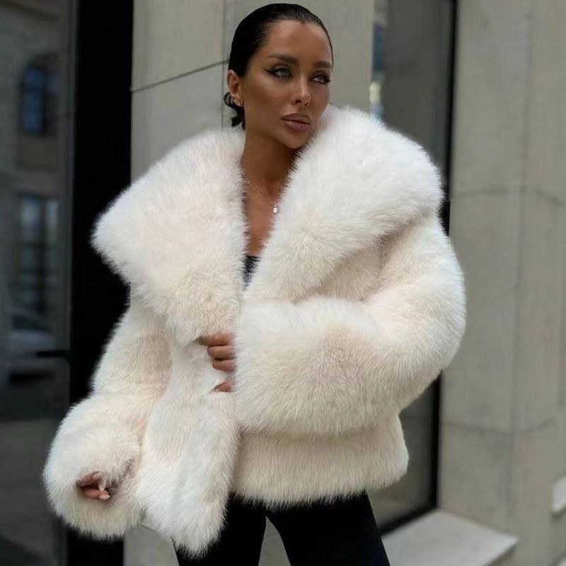 Luxury Faux Fox Fur Jacket Women’s Winter Coat – Soft & Plush, Streetwear Chic, Pockets, Oversized Fit, Eco-Friendly Faux Fur (Cream White)_ecoleips.com