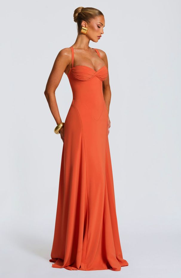 Summer High-End Strapless Evening Gown Long Backless Tie Waist Dress Spaghetti Straps_ecoleips.com
