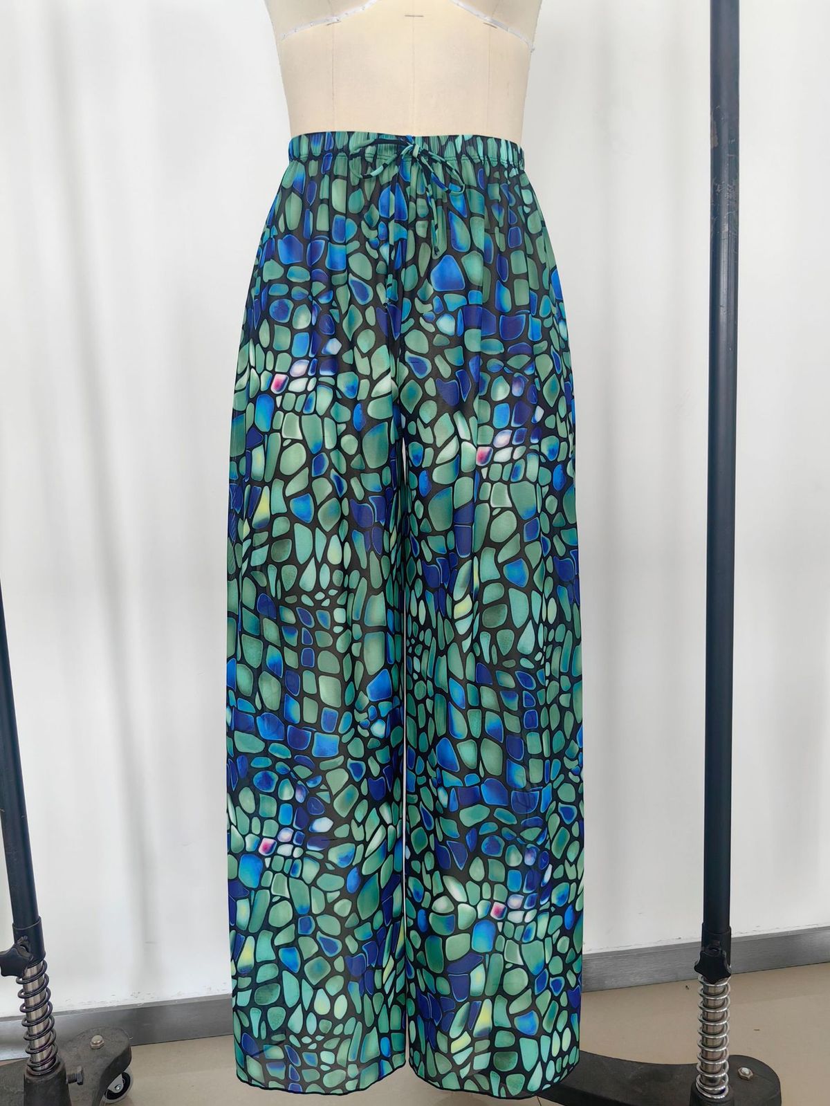 Women's UPF35+ Smart Sun Protection Long Dress European American Style Summer Loose Fit Beach Dress for Outerwear_ecoleips.com