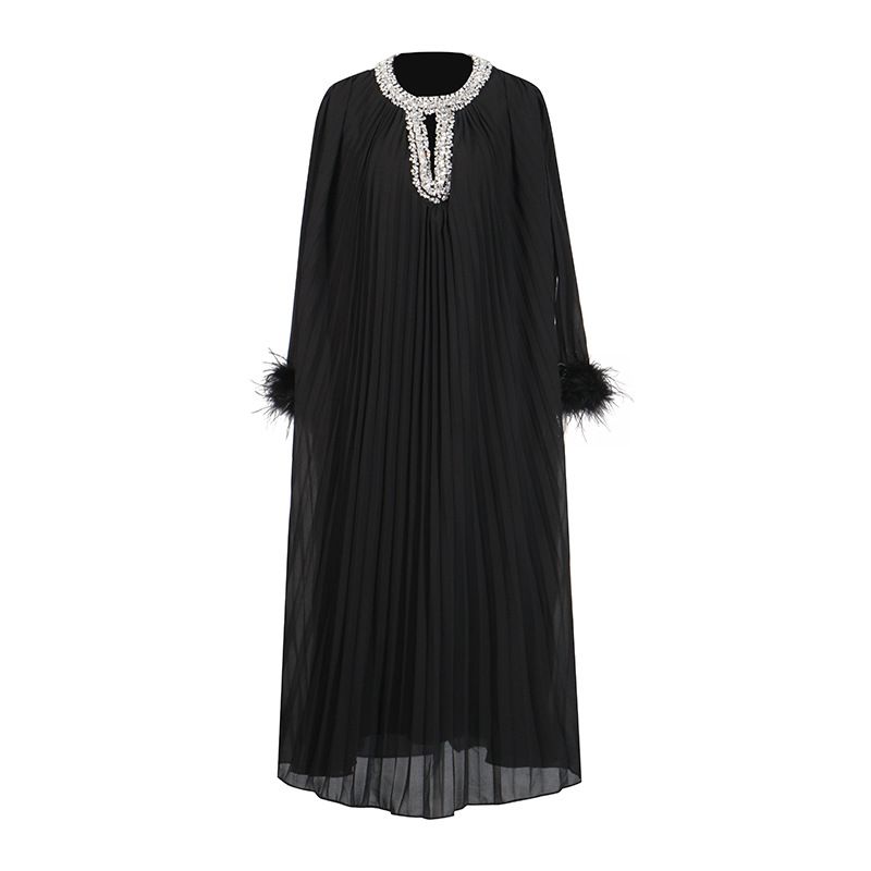 K Mingyuan Style New Round Neck Diamond Studded Pleated Solid Color Dress_ecoleips.com