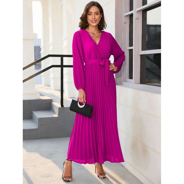 Dress With A Fashionable V-Neckline, Long Sleeves, Pleated Design, And A Flowing Silhouette._ecoleips.com