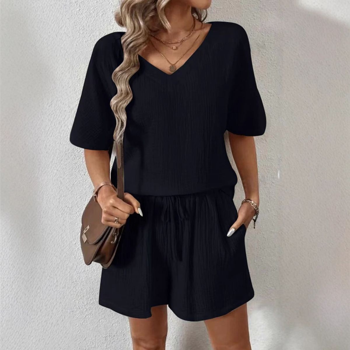 Women's Clothing Spring And Summer New Holiday Leisure V Neck Short Sleeved Top And Shorts Set_ecoleips.com