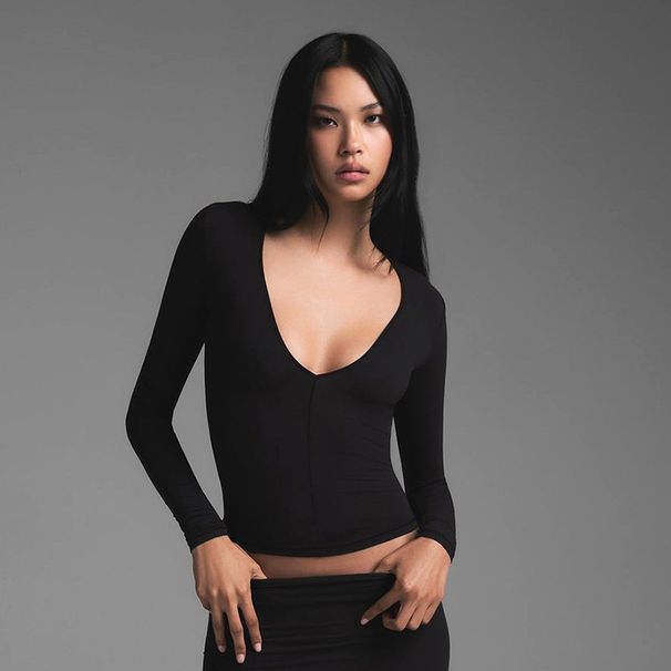 European American Women's U-Neck Long Sleeve T-Shirt Sexy Tight Fit High Elastic Base Layer Top For Autumn Import Export_ecoleips.com
