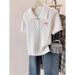 Women's White Polo Collar Knit Top Short Sleeve Shirt with Bow Embroidery And Button Detail Summer 2025_ecoleips.com